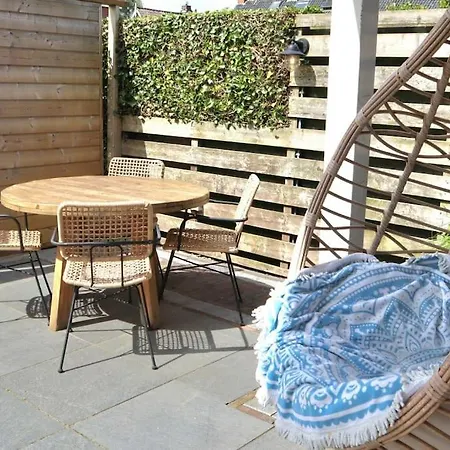 Holiday home Trendy Carpe Diem Met Eigen Tuin Noordwijk